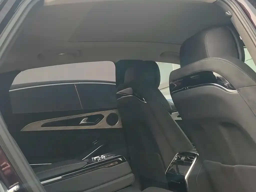 Hongqi H9 2021 из CN, фото 2
