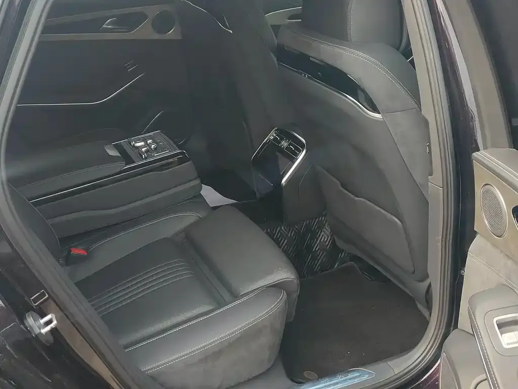 Hongqi H9 2021 из CN, фото 5