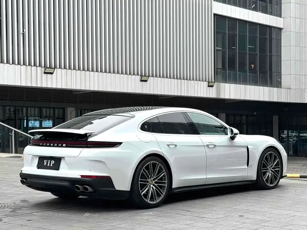 Porsche Panamera — фото 4