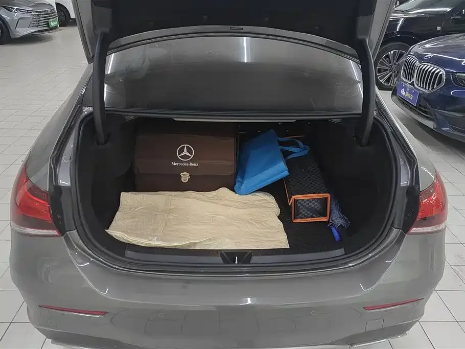 Mercedes-Benz A-Class 2023 из CN, фото 9