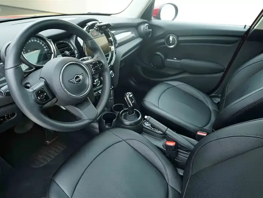 MINI Cooper (3-door) 2023 из CN, фото 9