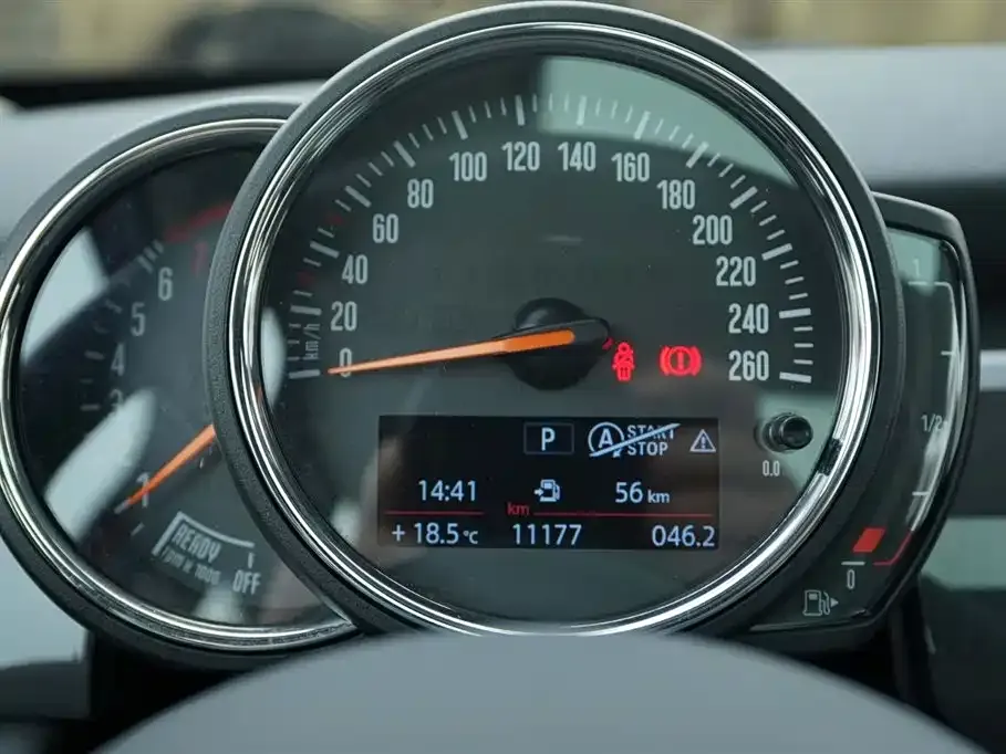 MINI Cooper (3-door) 2023 из CN, фото 4