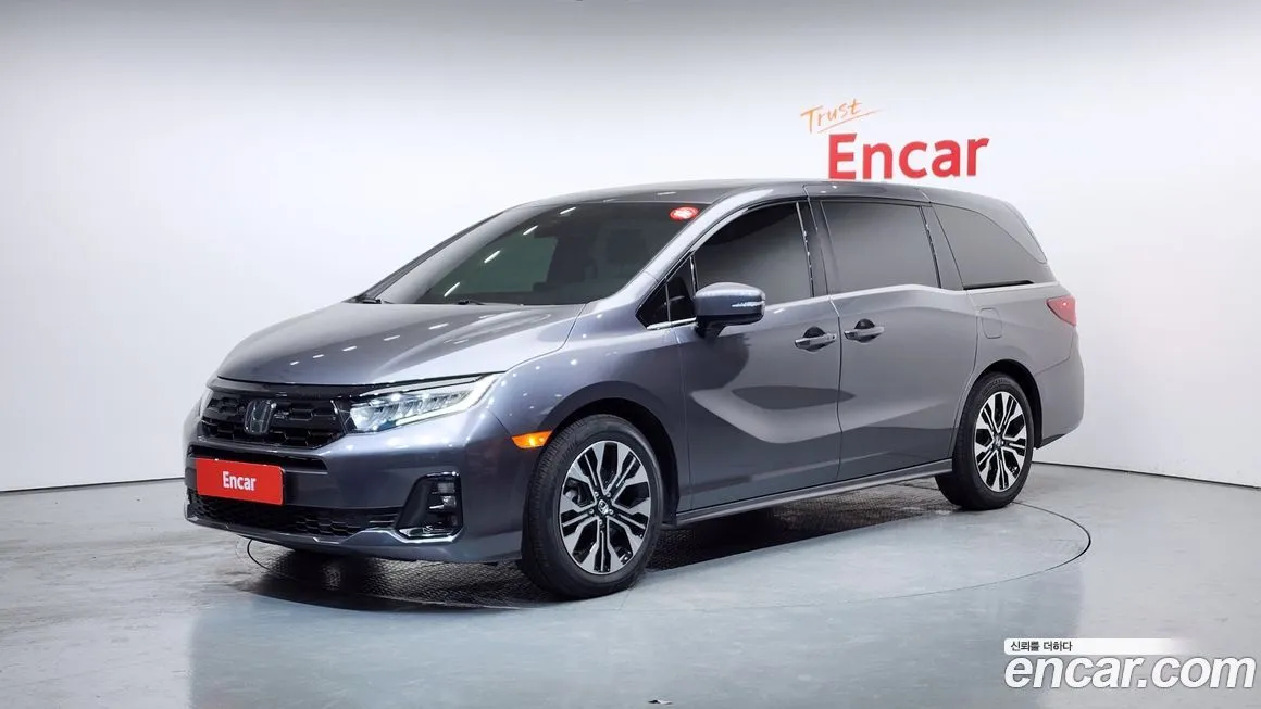 Honda Odyssey — фото 1
