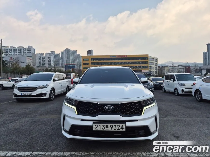 Kia Sorento — фото 7