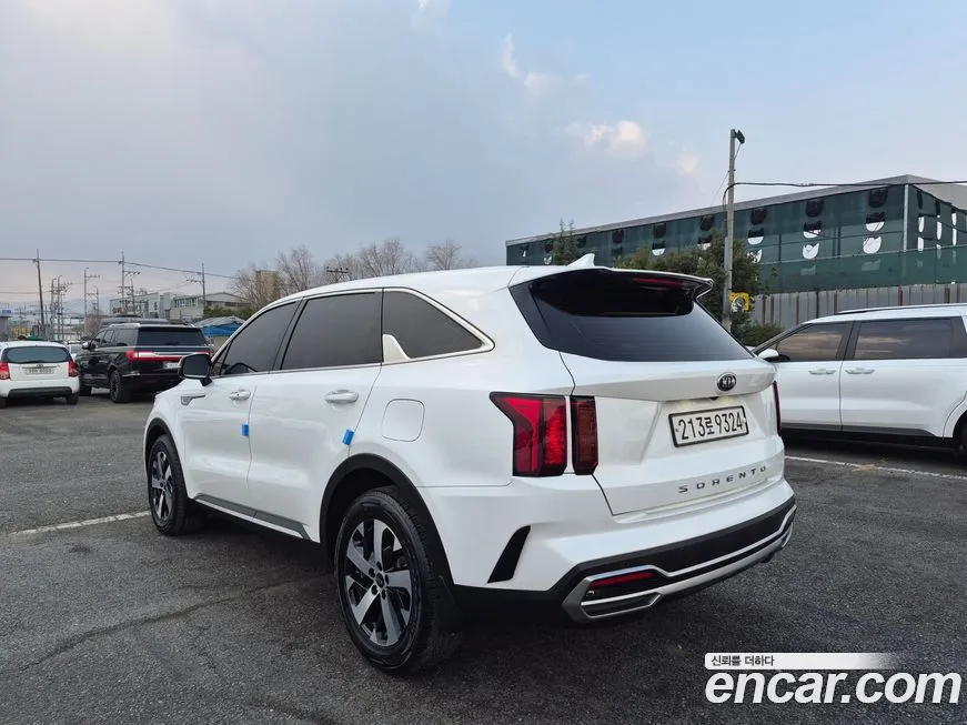 Kia Sorento — фото 5