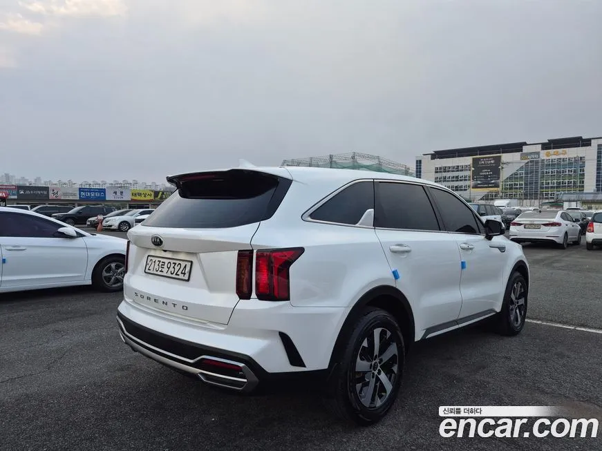Kia Sorento — фото 6