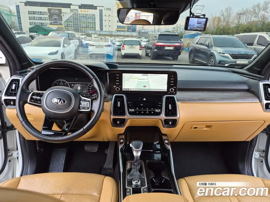 Kia Sorento — фото 8