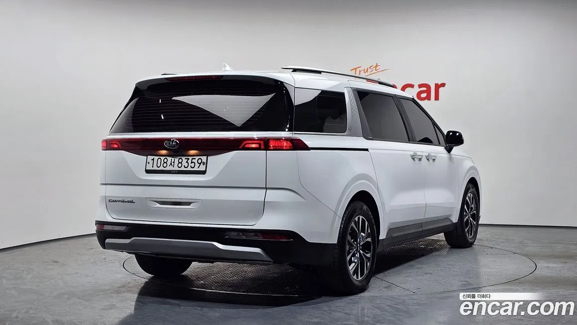 Kia Carnival 2021 из KR, фото 2