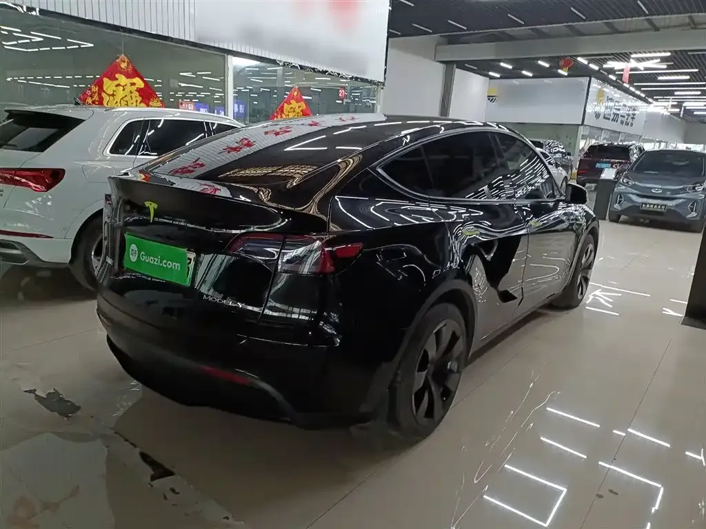 Tesla Model Y 2023 из CN, фото 7
