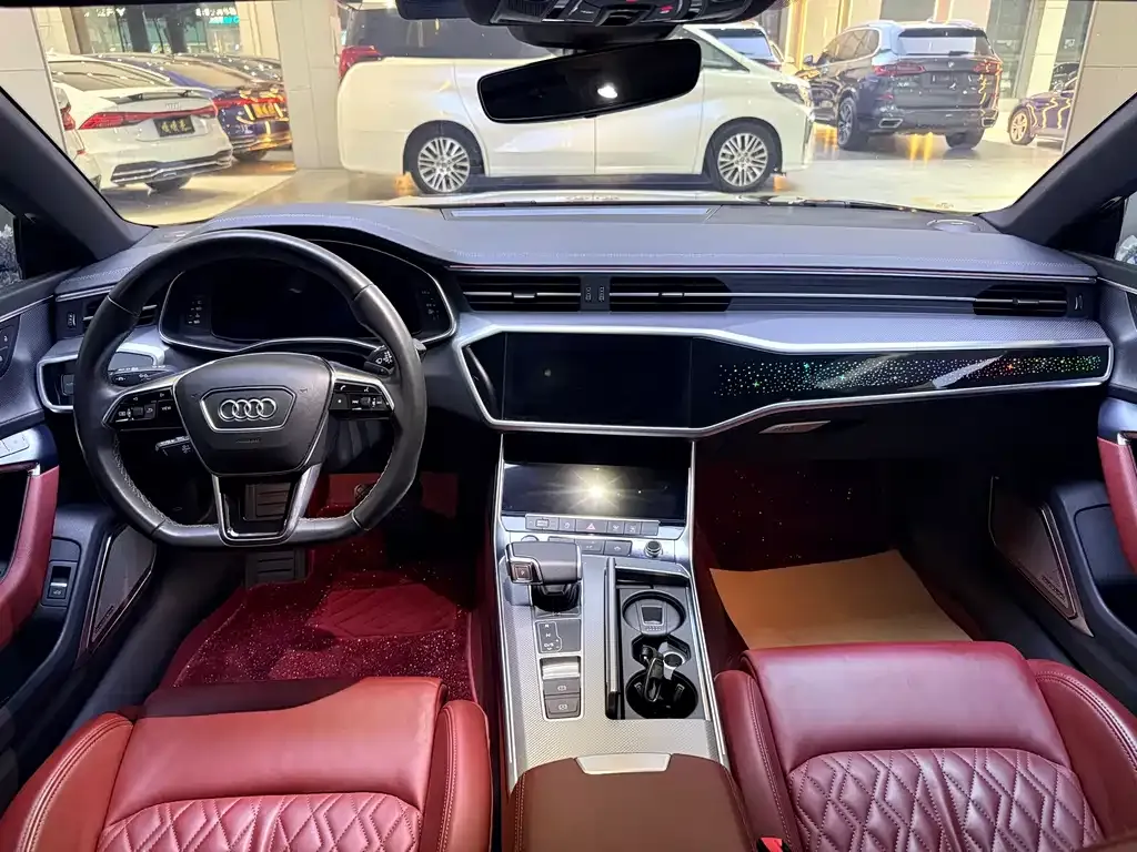 Audi A7L 2024 из CN, фото 4