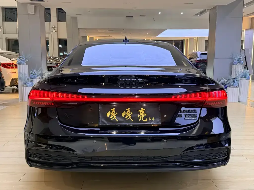 Audi A7L 2024 из CN, фото 9