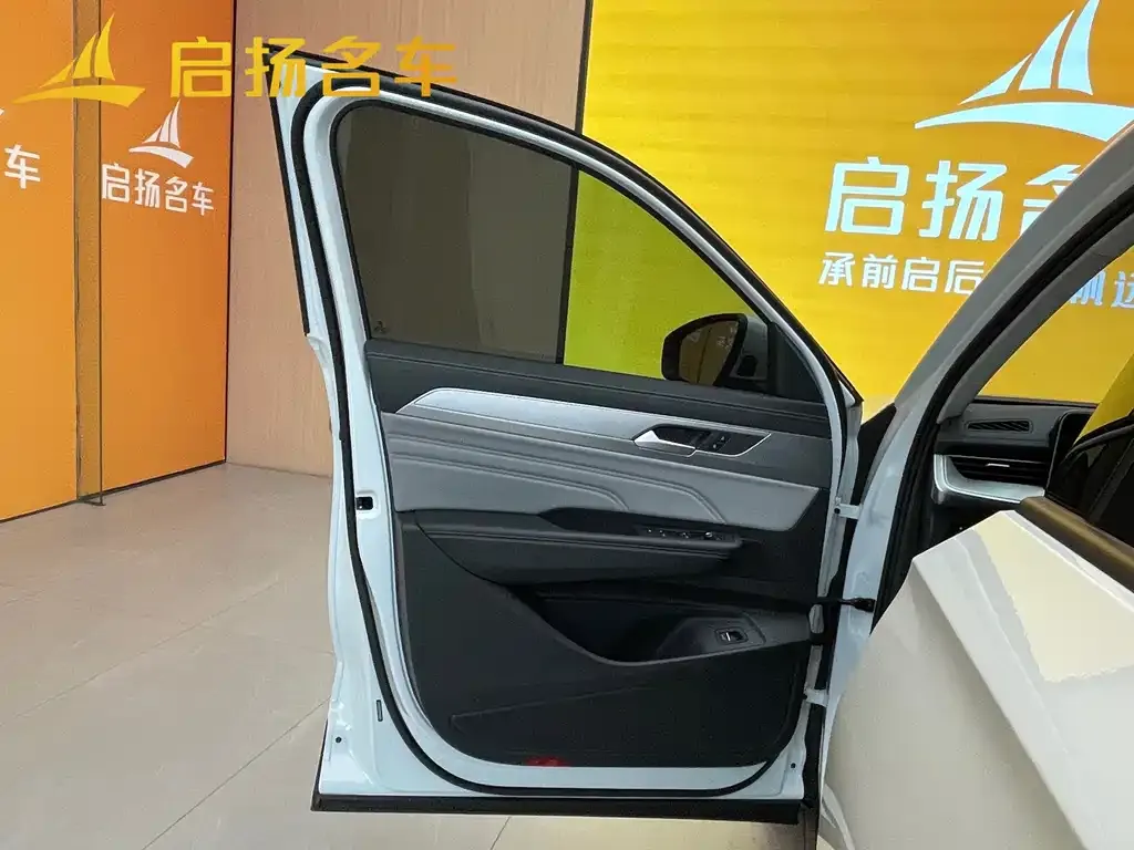 Volkswagen Tavendor 2023 из CN, фото 3