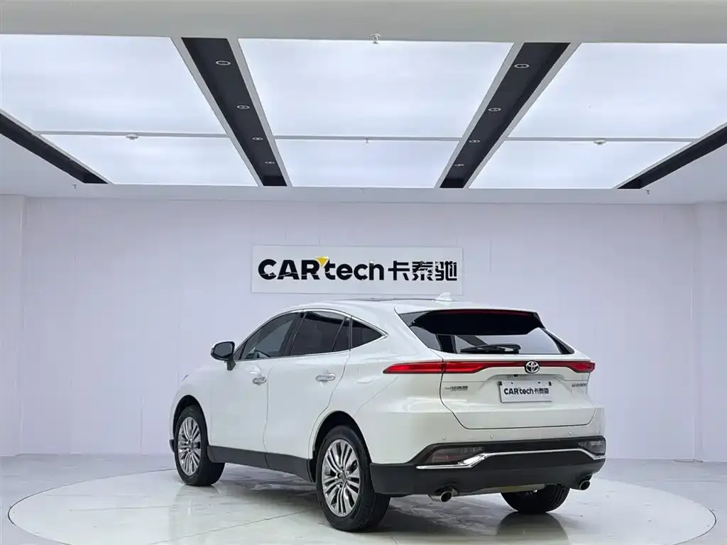 Toyota Harrier 2022 из CN, фото 2