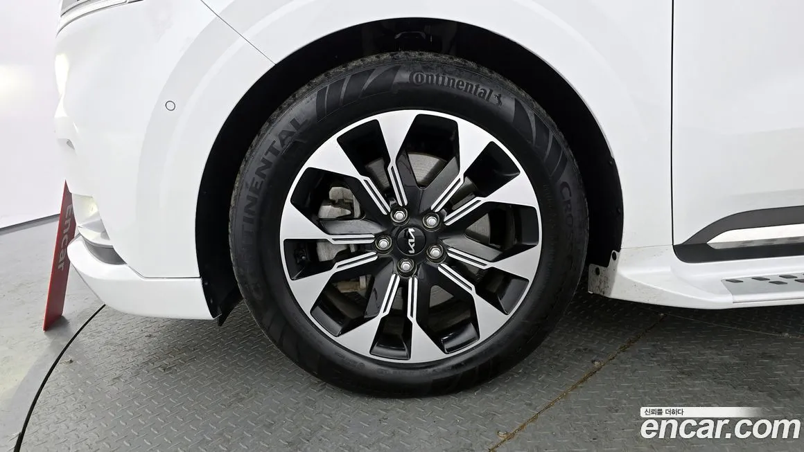 Kia Carnival 2023 из KR, фото 5
