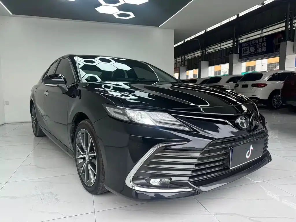 Toyota Camry 2023 из CN, фото 9