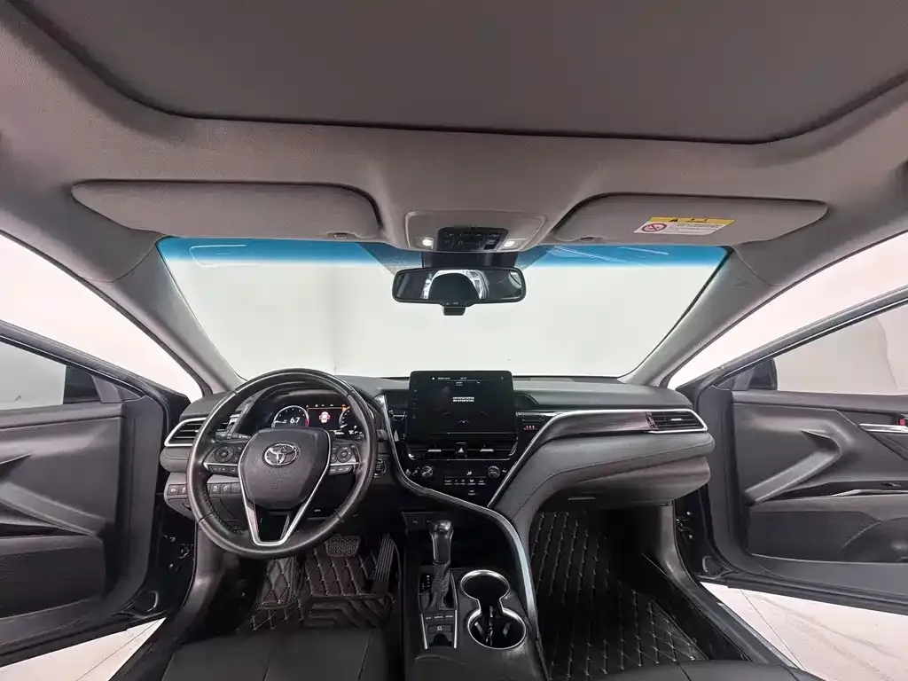 Toyota Camry 2023 из CN, фото 3