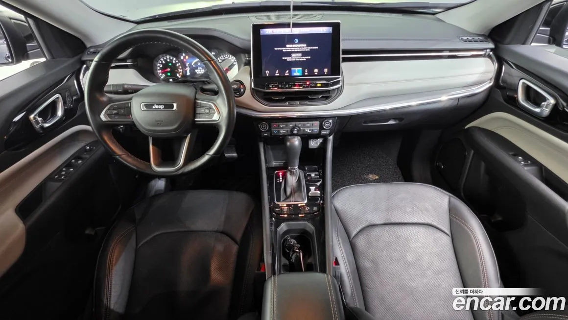 Jeep Compass — фото 10