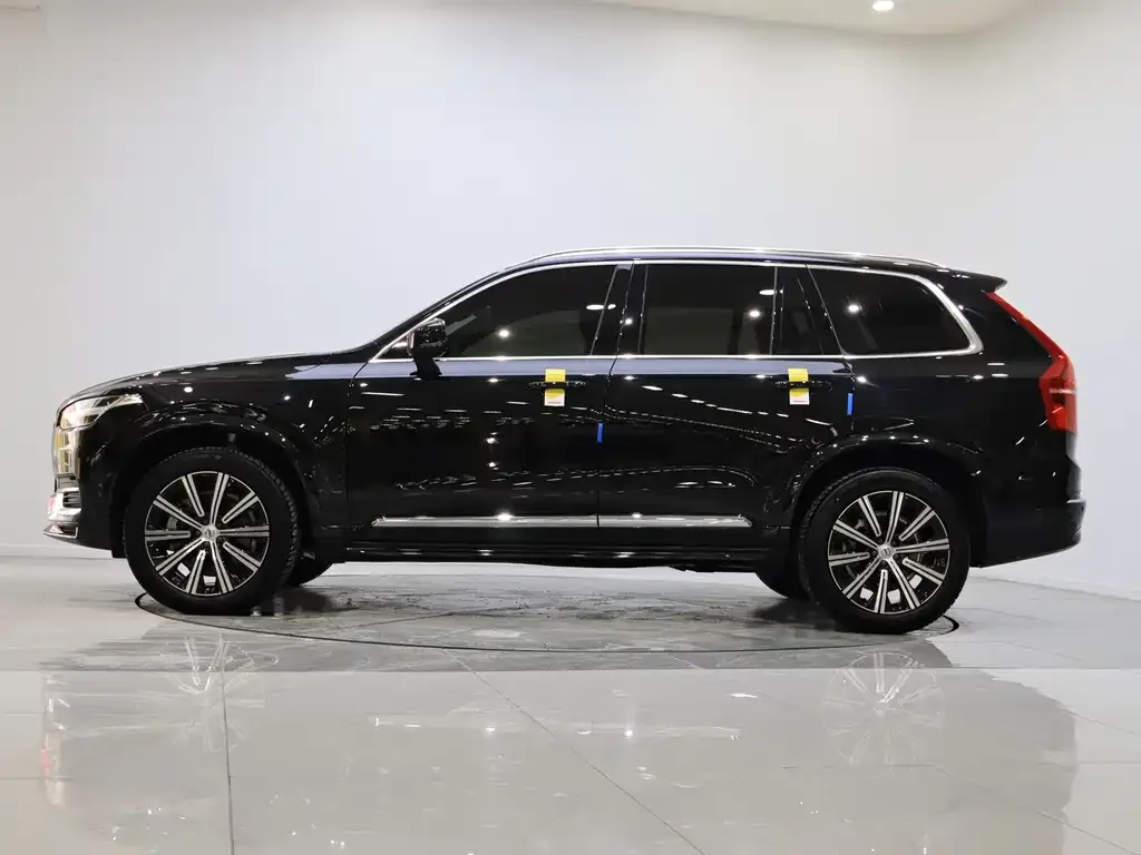 Volvo XC90 2024 из CN, фото 2