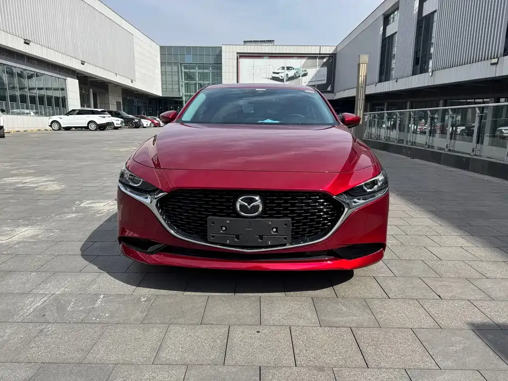 Mazda 3 Axela 2022 из CN, фото 2