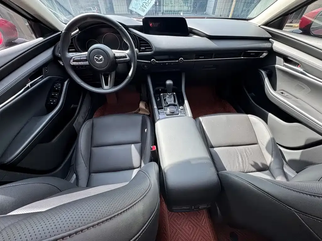 Mazda 3 Axela 2022 из CN, фото 4