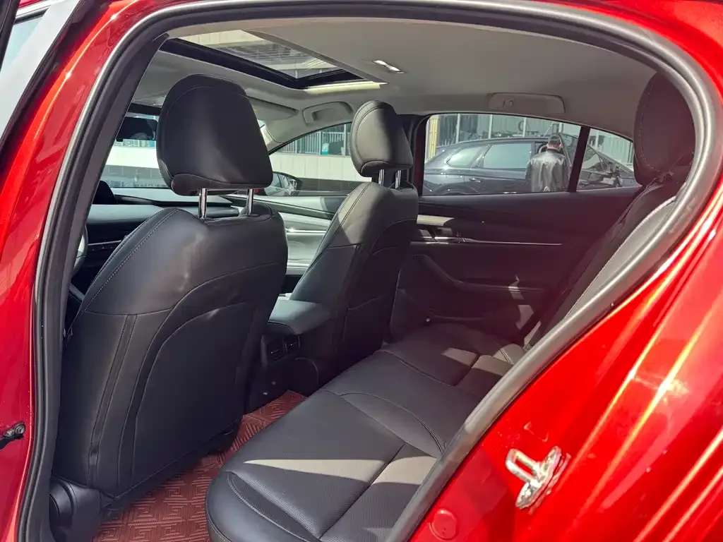 Mazda 3 Axela 2022 из CN, фото 3
