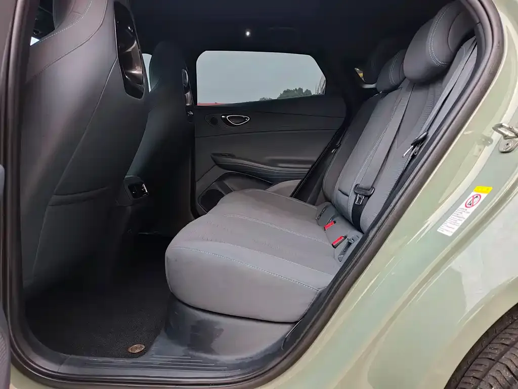 BYD Seal 06GT — фото 3