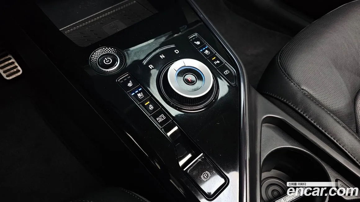 Kia Niro — фото 9