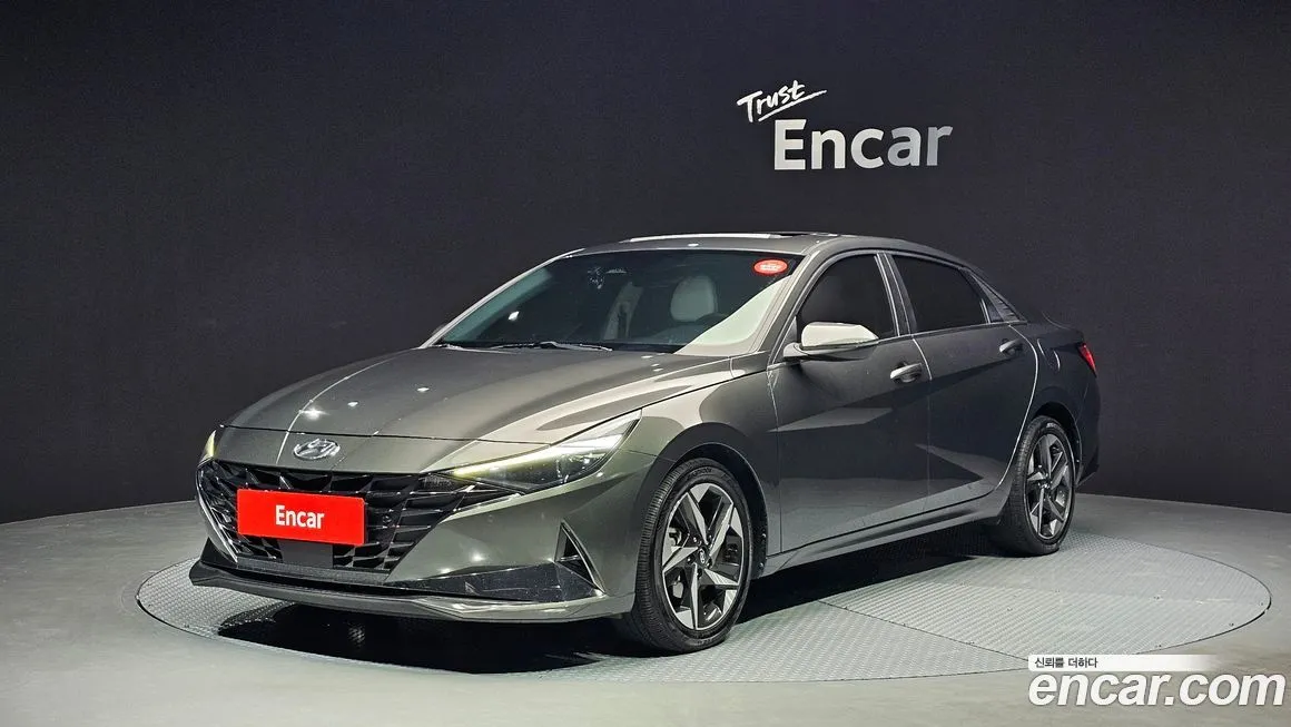 Hyundai AVANTE — фото 1