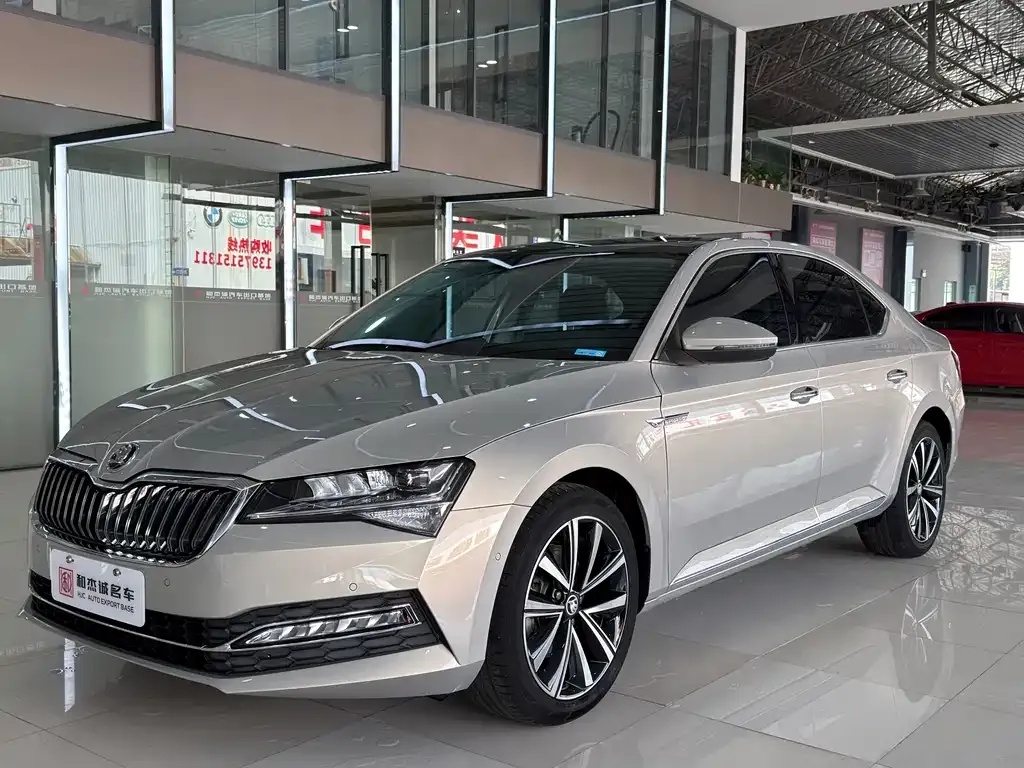 Skoda Superb 2022 из CN, фото 1