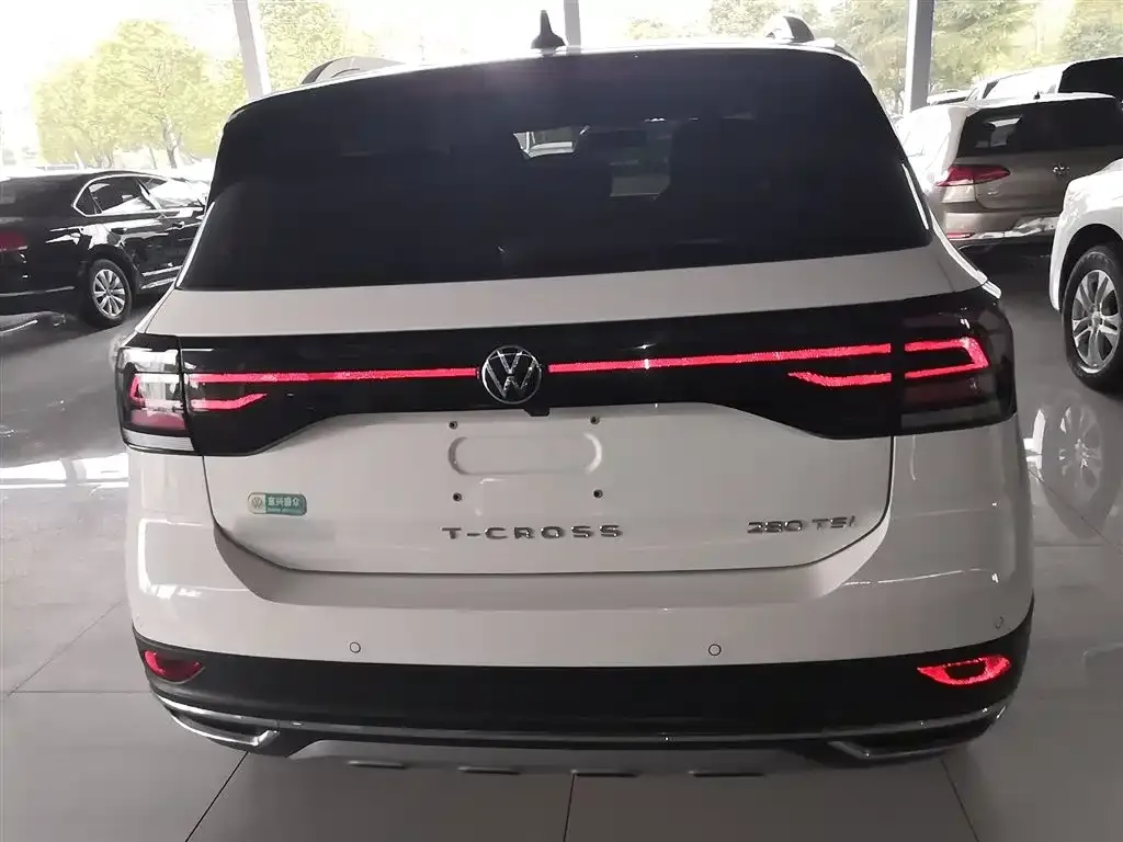 Volkswagen T-Cross — фото 2