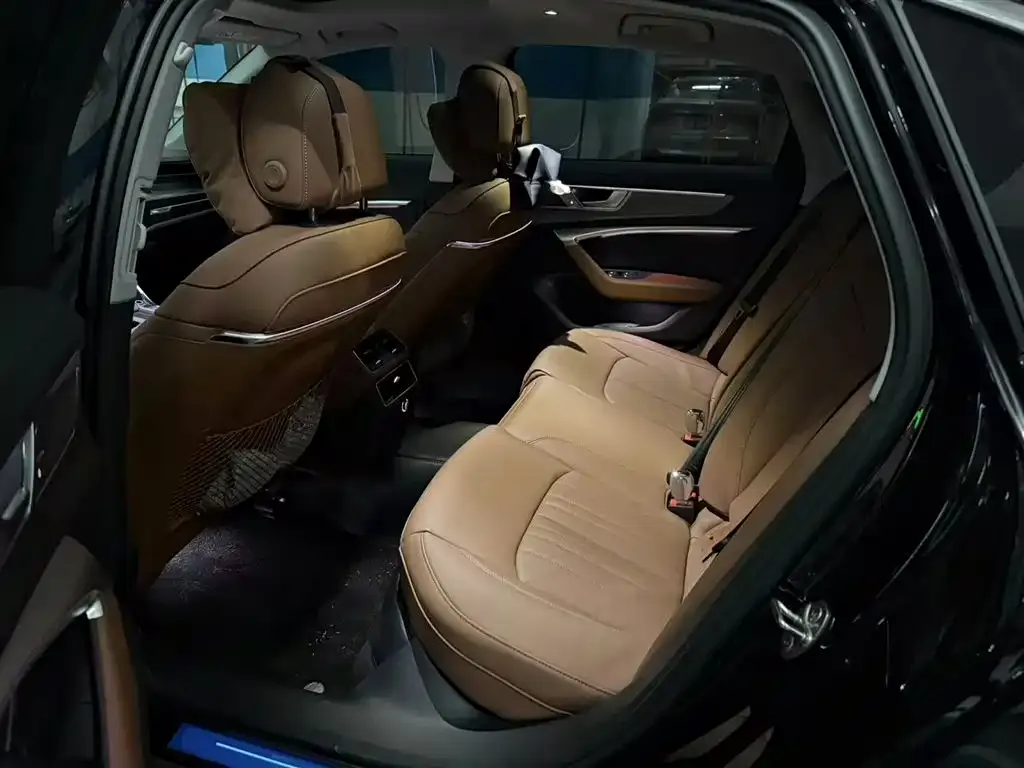 Audi A6L 2024 из CN, фото 3