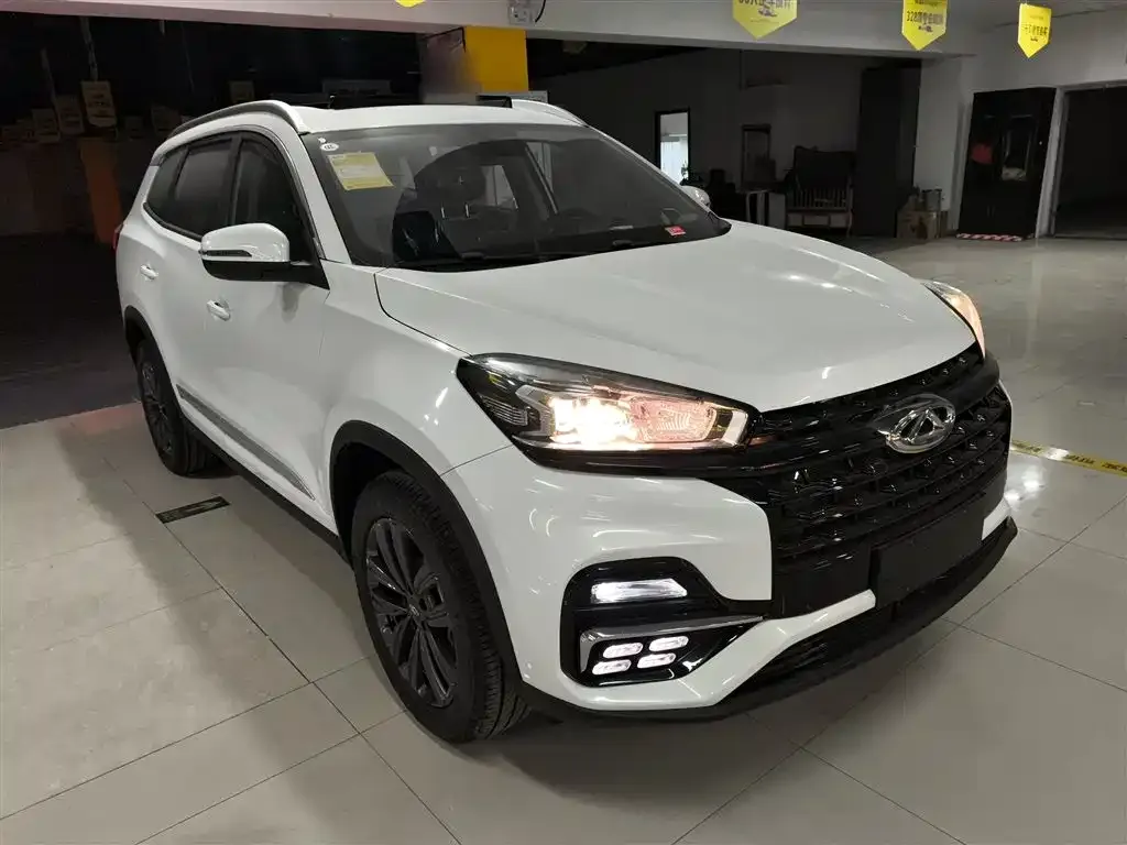 Chery Tiggo 8 — фото 4