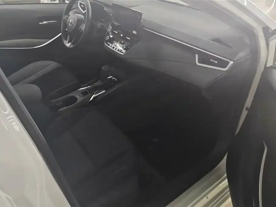 Toyota Corolla 2025 из CN, фото 4