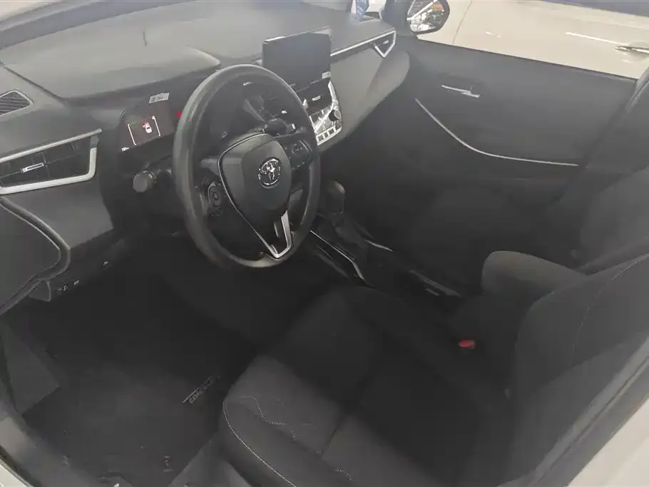 Toyota Corolla 2025 из CN, фото 2