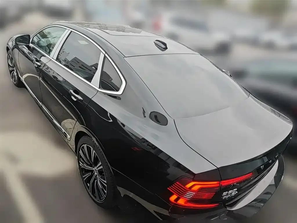 Volvo S90 2025 из CN, фото 9