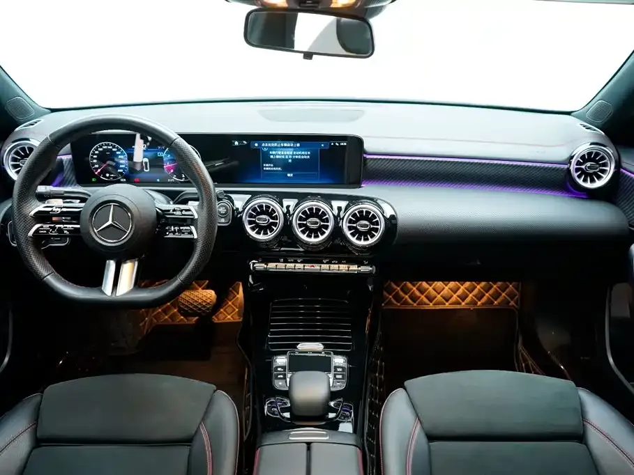 Mercedes-Benz A-Class 2023 из CN, фото 8