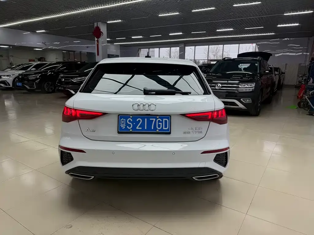 Audi A3 2022 из CN, фото 10