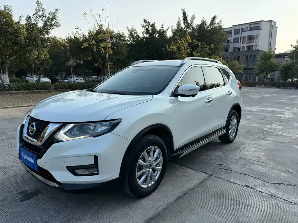 Nissan X-Trail 2021 из CN, фото 1