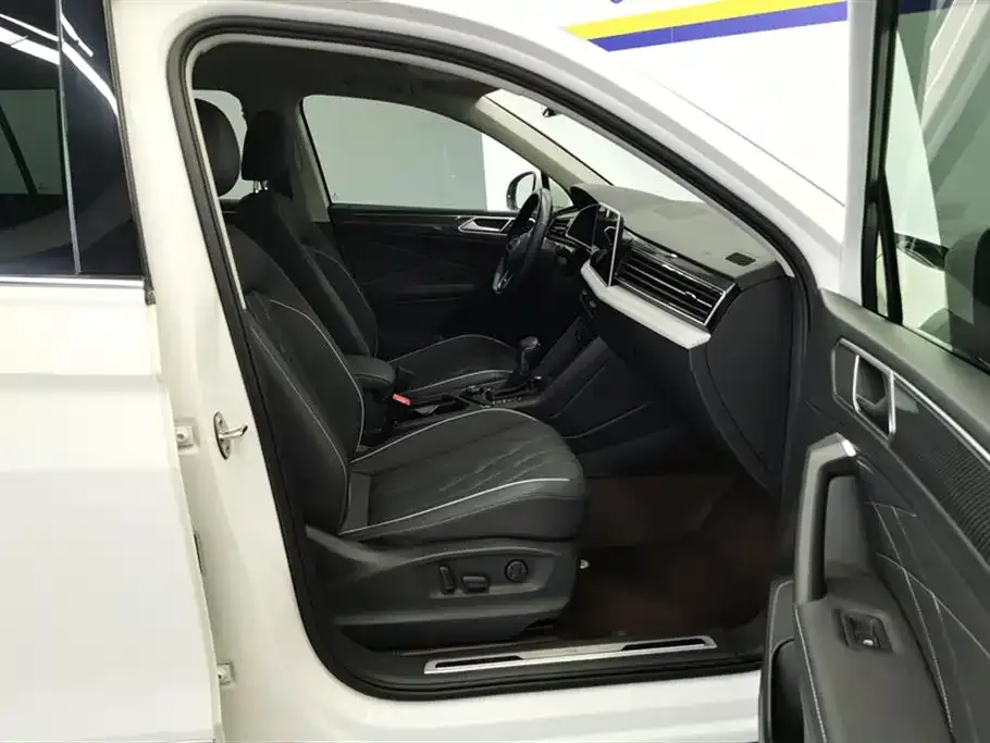 Volkswagen Tiguan L 2022 из CN, фото 6