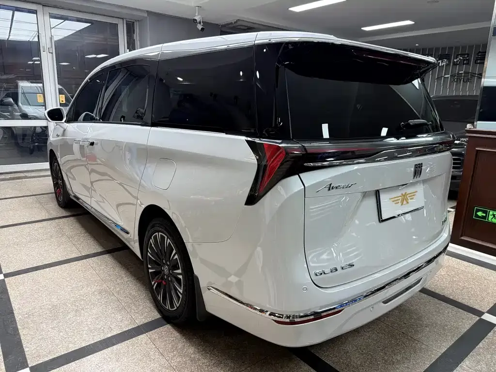 Buick GL8 2025 из CN, фото 7