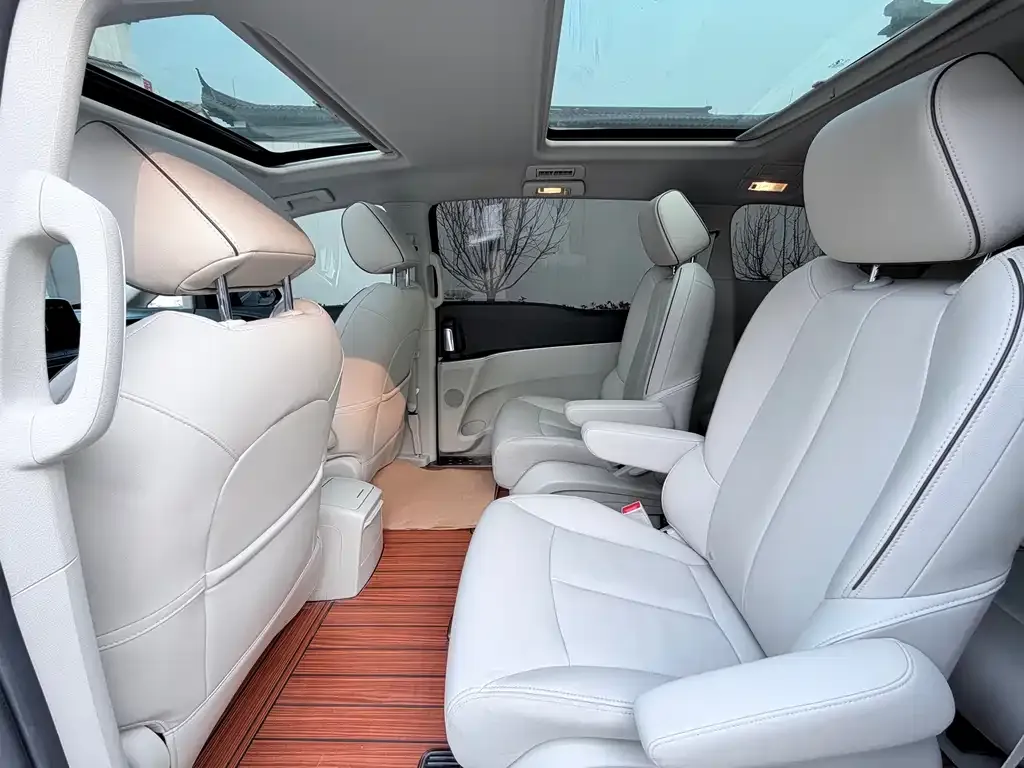 Buick GL8 2021 из CN, фото 4