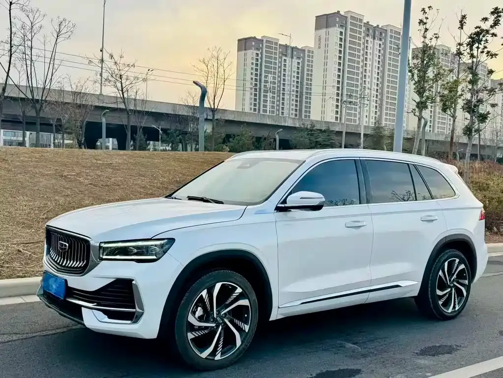 Geely Xingyue L — фото 1