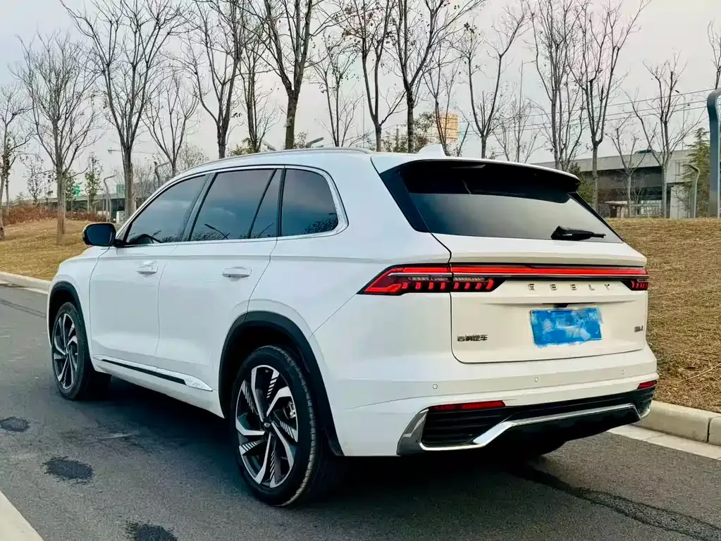 Geely Xingyue L — фото 9