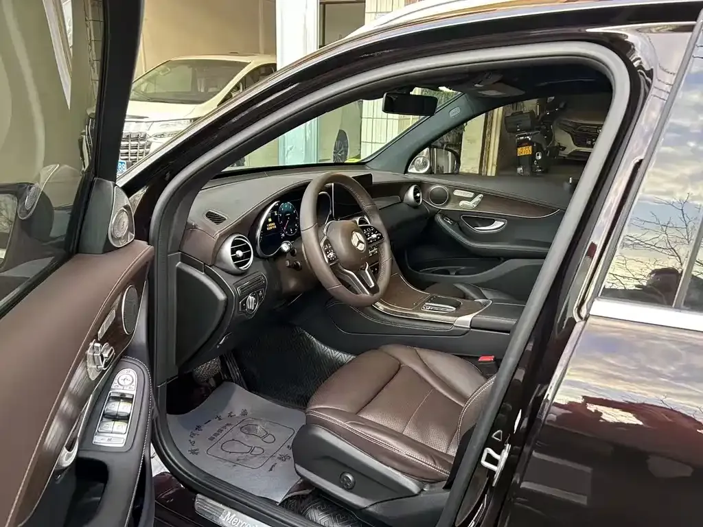 Mercedes-Benz GLC 2022 из CN, фото 2