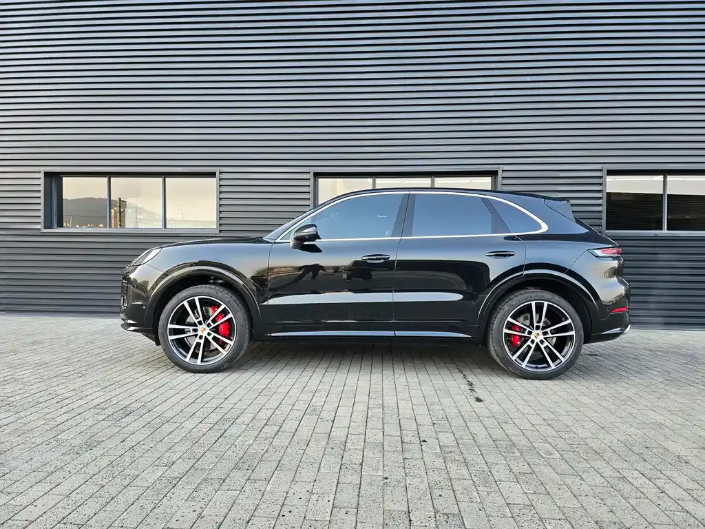 Porsche Cayenne 2025 из CN, фото 9