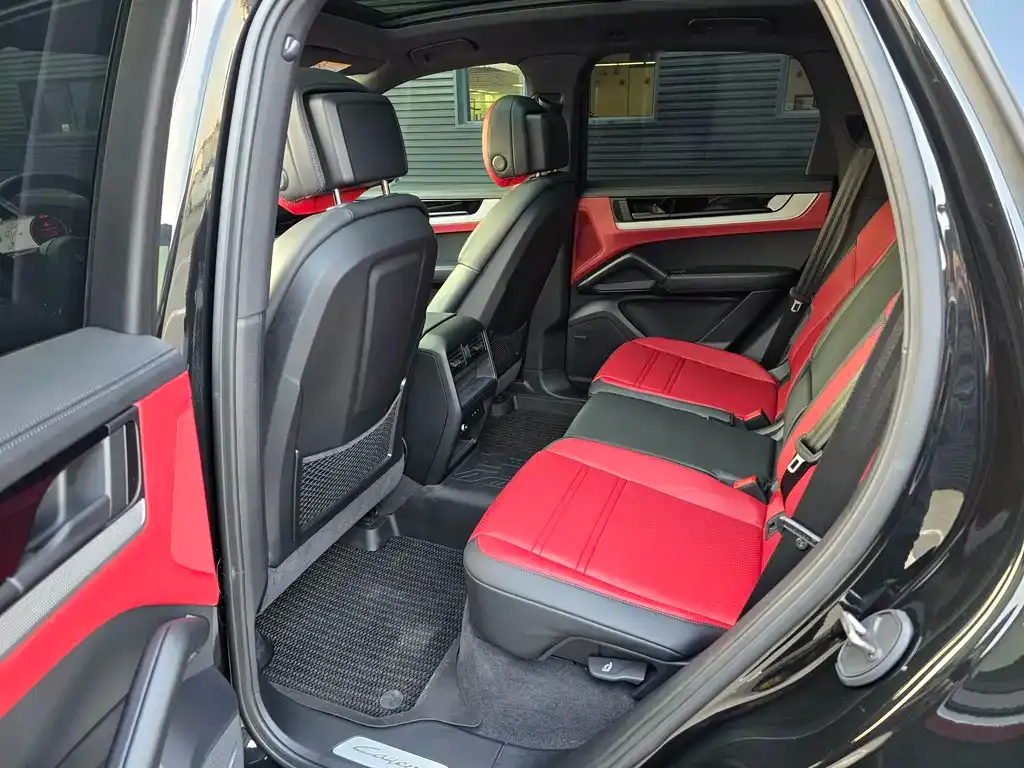 Porsche Cayenne 2025 из CN, фото 6