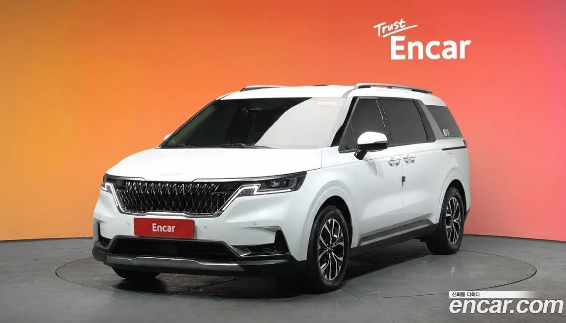 Kia Carnival 2023 из KR, фото 1
