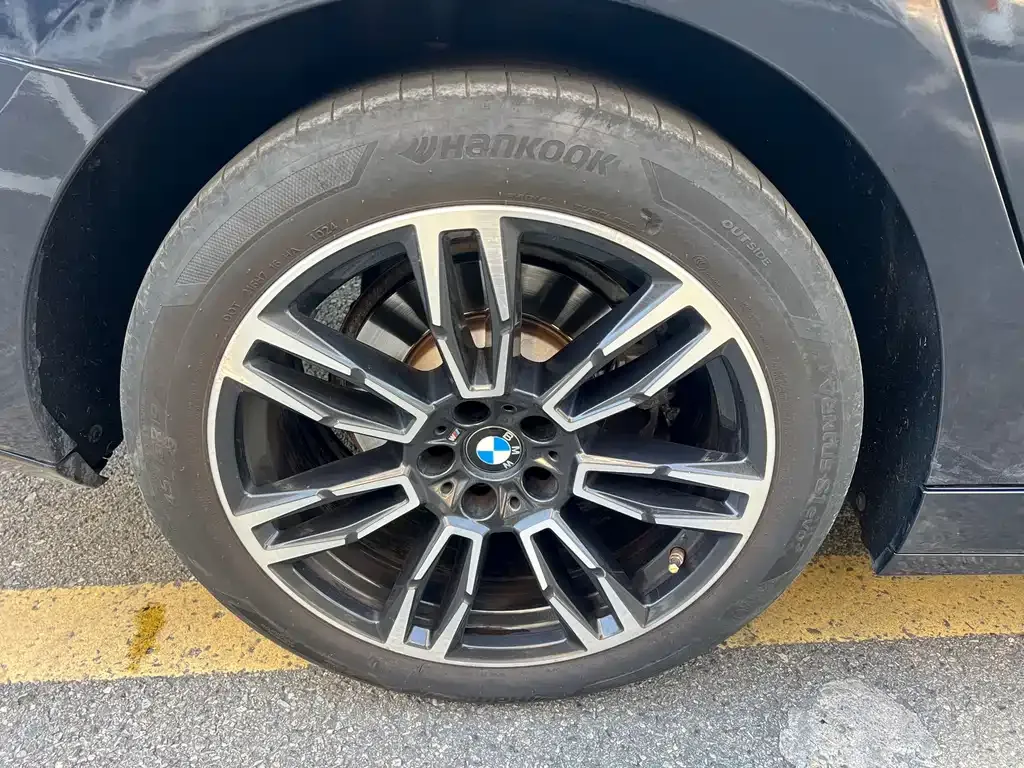 BMW 5 Series 2024 из CN, фото 3