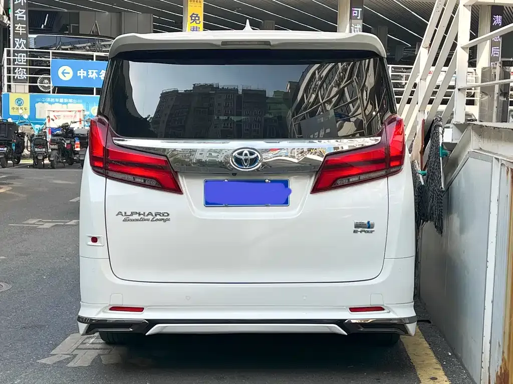 Toyota Vellfire 2022 из CN, фото 8