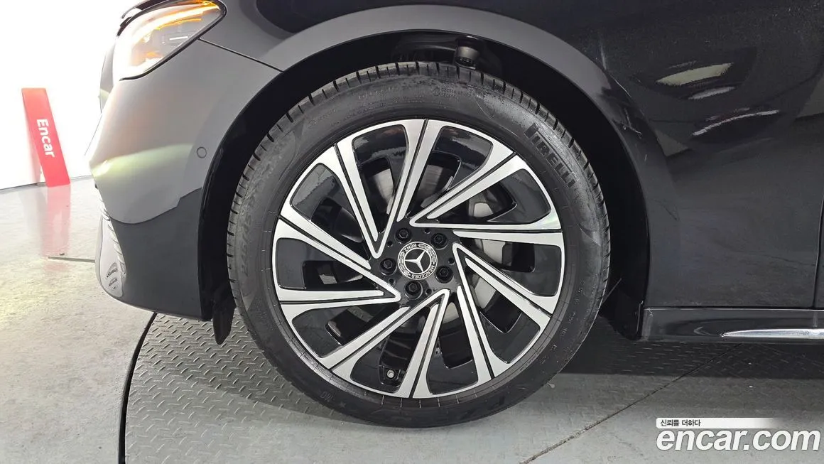 Mercedes-Benz E-Class 2025 из KR, фото 5